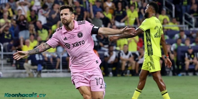 Messi và mong muốn trở lại sân Camp Nou